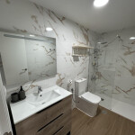 SE ALQUILA PISO DE UNA HABITACIÓN POR DÍAS Y SEMANAS.