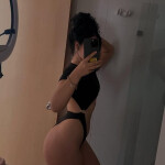 MORENA Y - Hola cariño soy Zoe una rica morena con ganas de e algúno me gustaría me conozcas y pasar