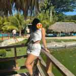 Morena de piel suave en tolosa