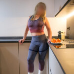 Recién llegada rubia dulce y completa