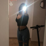 Atenta y bella compañía