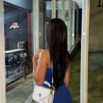 Chica morenita guapa por primera vez en tu ciudad