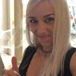 Vip blond - My name is Uma I am young girl and I am very special Why? You can t me and you will unde