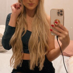 Cloe brasileña rubia