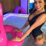 Exquisita jovencita - Hola soy lucia nueva por granada soy una joven con ganas de conocer gente y nu