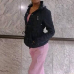 Michell - Hola soy ..Michell trans colombiana delgada morena disponible 24h solo salidas de momento.