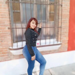 Camila TE PERDERAS EN MIS CURVAS