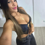 Soy Yessica con muchas curvas y sabor latino