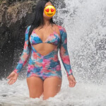 En Torrevieja centro Karina divertida toda una coqueta 24 horas