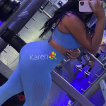 MORENA PIEL CANELA CON TRATO ÚNICO Y ESPECIAL EN NAVALMORAL DE LA MATA TREMENDA VENEZOLANA DE ENCANTO