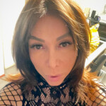 Lina Colombiana solo salidas.