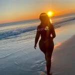 ENCANTADORA JOVEN LATINA PARA VIVIR MOMENTOS DE RELAJACIÓN Mucho Rollito tengo para ti Quedamos??