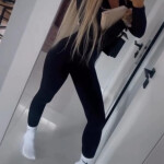 Gallega joven rubia algo diferente...