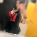 Hola soy Dana solo salidas a hoteles y pisos.