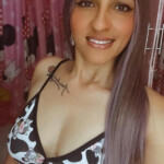 Linda Latina Paisa rubia piel canela