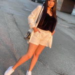 Simona - Hola chicos soy simona con 95 de y con materna soy cariñosa y !!!