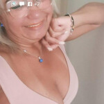 LATINA VEN QUE TE ESTOY ESPERANDO