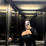 EXÓTICA CON CURVAS - Hola mis amores tengo curvas que te harán bella cara y hermoso cuerpo pelinegra