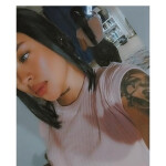 Valen latina - Hola soy latina a . Tengo 19 años y soy nueva por acá. Me encanta probar cosas nuevas