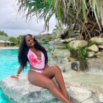 Melanie - Hola mis amores soy Samantha de regreso por tu cuidad una chica elegante educada me gusta 