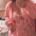 Curvy - Hola mi amores una chica gordita con curvas simpática me gusta y disfrutar y que disfrutes s