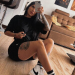 Tatuada con ganosa y salidas 24hr