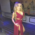 Y divertida - Hola soy yisel estoy de paso por tu cuidad y quisiera que te comieras mi rico estoy bu