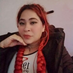 ISIS exótica pelirroja