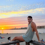 SOMOS VARIAS ENTRE CHICAS Y UN CHICO BI DINOS Y JUGUEMOS TAMBIEN SALIMOS A SITIOS DE