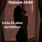 Joven muy comprometida delgada guapa