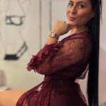 Una hermosa latina que te todo lo que buscas en una dama!