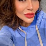 Dome Profissional - Una profesional también conocida como o Ama es una mujer que participa en activi