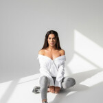 SAMANTA CONMIGO PODRÁS SALIR DE TU RUTINA TE TRATARÉ COMO UN REY