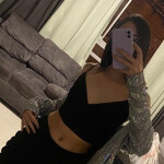 Nicolle latina femenina educada