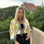 NICOLE HUNGARA CHICA INDEPENDIENTE GOLF DEL SUR