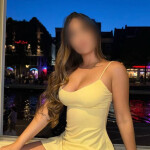 EN TORRE VIEJA COQUETA LATINA CON GANAS DE TE ESPERO