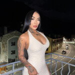 Hermosa Latina - Hola soy zoe una chica joven guapa educada cariñosa y con ganas de pasar momentos m