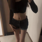 Andrea asiática encantadora con energía suave y real