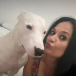 CHICA de compañía en pino montano