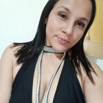 Joven latina descomplicada