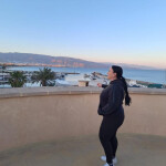 Maria - Hola amores! Soy una mujer madurita simpática y reenita de 48años.Si apetece pasar un rato i