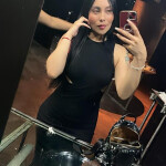 Daniela elegante colombiana jovencita