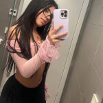 Lolita colombiana muy guapa