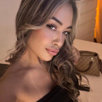 LUCI Belleza Argentina Mirada mágica Cuerpo Fitness Carácter Encantador