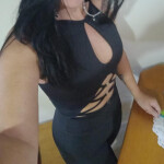 A - Ola estoy en Oropesa guapa ojos blanca de pelo metros