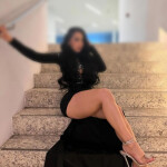 SAMI HERMOSA LARINA NUEVA EN MOTRIL Y ENROLLADA