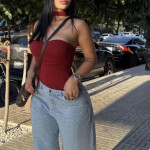 Colombiana. - Hola. Mi nombre es laura. Soy la princesa de la noche. Me encanta pasármelo bien y que