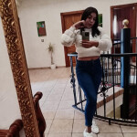 Y recien llegada - Hola soy Nathasa tengo 21años venezolana masajista para caballeros que saben disf