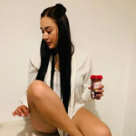 Escríbeme y quedamos