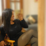Latina a domicilio - Hola soy Sofía estoy de paso por tu cuidad.. soy una morena dulce y considerada